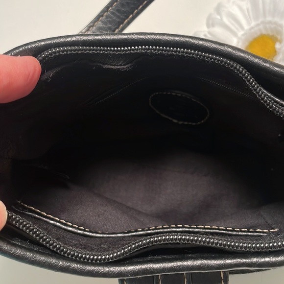 Small atienne black handbag. - Picture 3 of 7